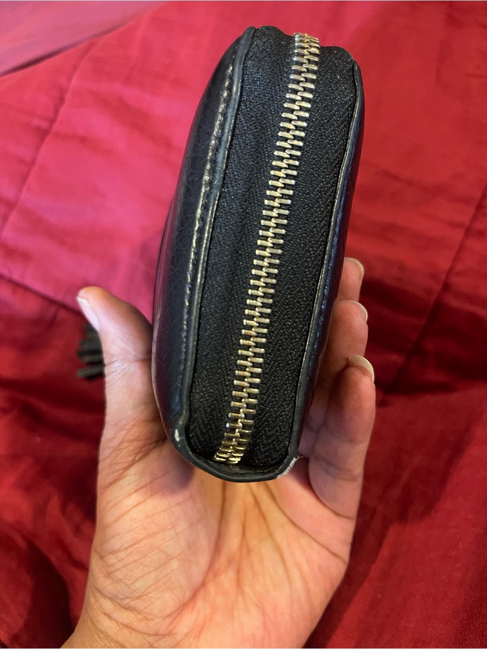 Gucci Black Leather Zip Wallet with Tassel and Embossed GG - Picture 6 of 14